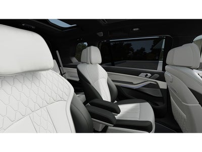 2027 BMW X7 M60i