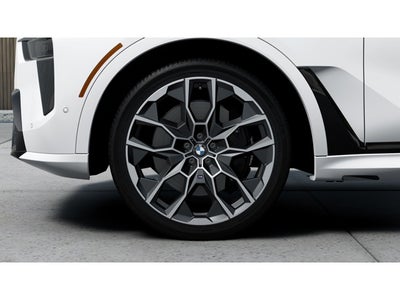 2027 BMW X7 M60i