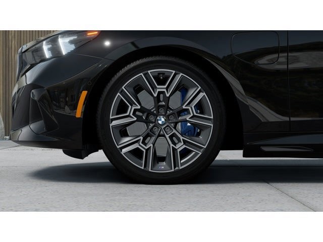 2027 BMW 550e 550e xDrive