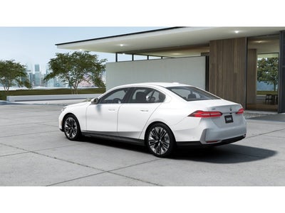 2027 BMW 530i 530i xDrive