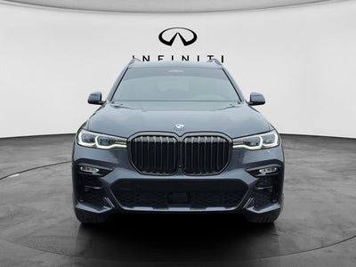 2022 BMW X7 M50i