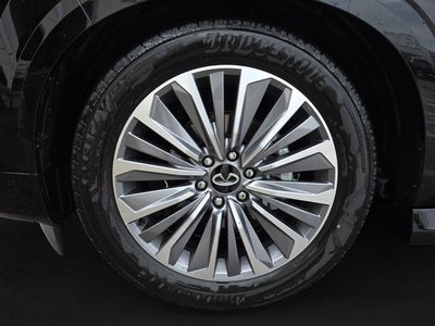 2025 INFINITI QX80 Luxe 4WD