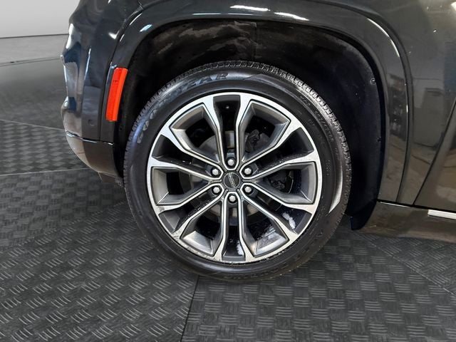 2023 Jeep Grand Wagoneer Series III