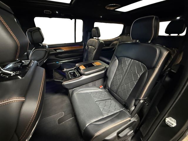 2023 Jeep Grand Wagoneer Series III