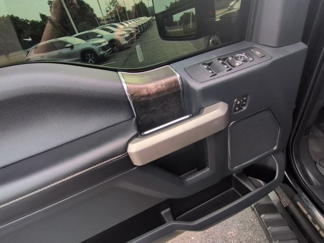 2022 Ford F-350SD Lariat