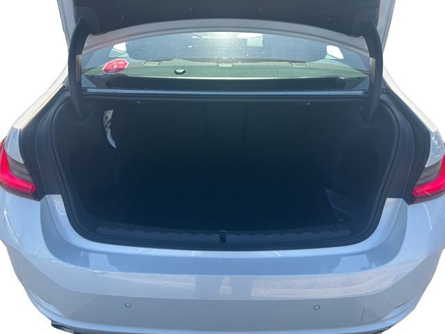 2025 BMW 3 Series 330i xDrive