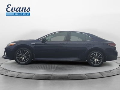 2021 Toyota Camry Hybrid XLE