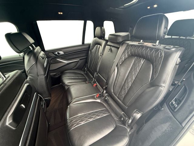 2026 BMW X7 M60i