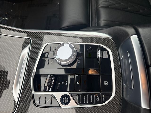 2026 BMW X7 M60i