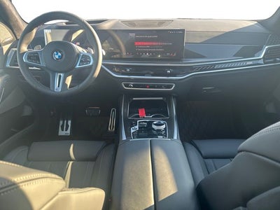2026 BMW X7 M60i