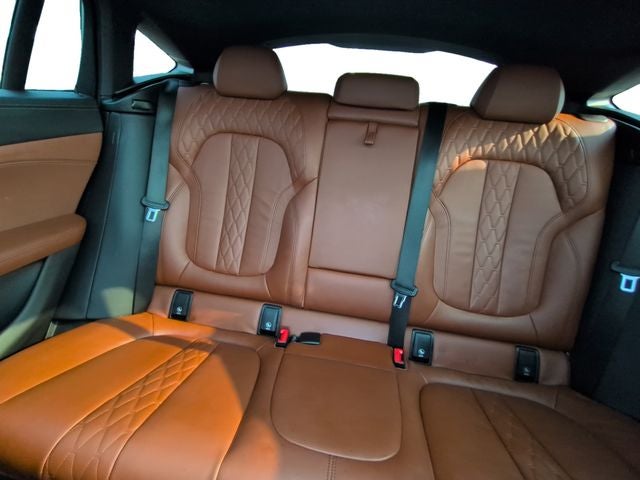 2024 BMW X6 M60i