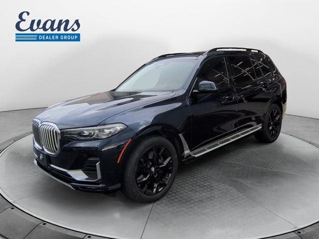 2022 BMW X7 xDrive40i's photo