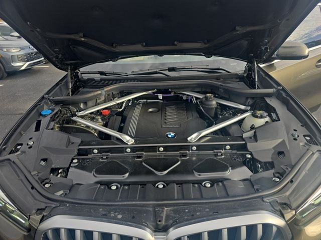 2022 BMW X6 xDrive40i