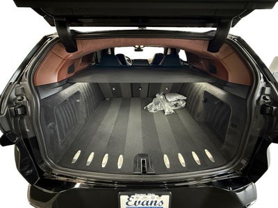 2023 BMW XM Base
