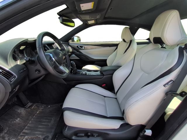 2022 INFINITI Q60 LUXE