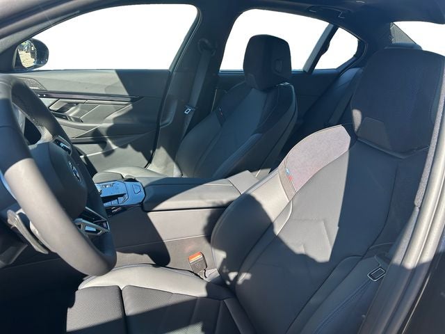 2026 BMW 5 Series 550e xDrive