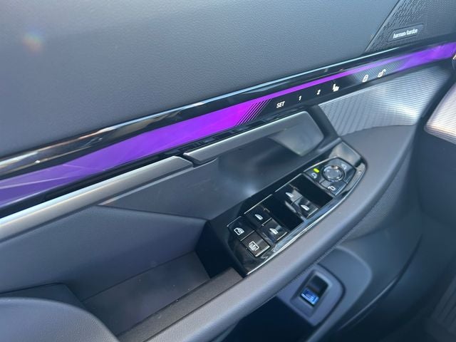 2026 BMW 5 Series 550e xDrive