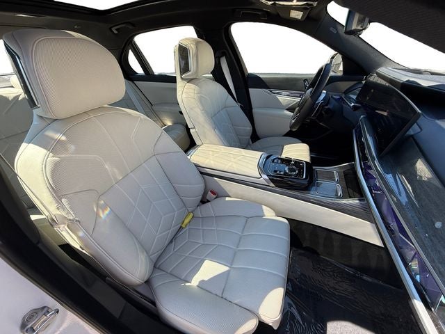 2024 BMW 7 Series 760i xDrive