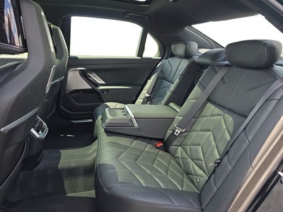 2026 BMW 7 Series 750e xDrive