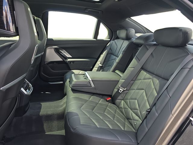 2026 BMW 7 Series 750e xDrive