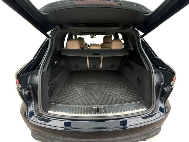 2022 Porsche Cayenne Platinum Edition