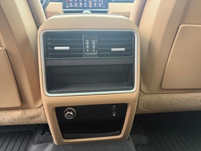2022 Porsche Cayenne Platinum Edition