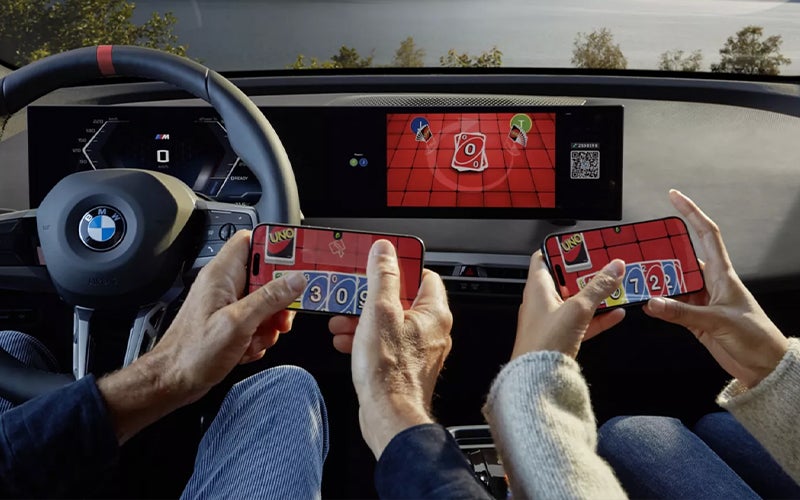 The BMW Curved Display AirConsole. | BMW of Dayton in Dayton OH