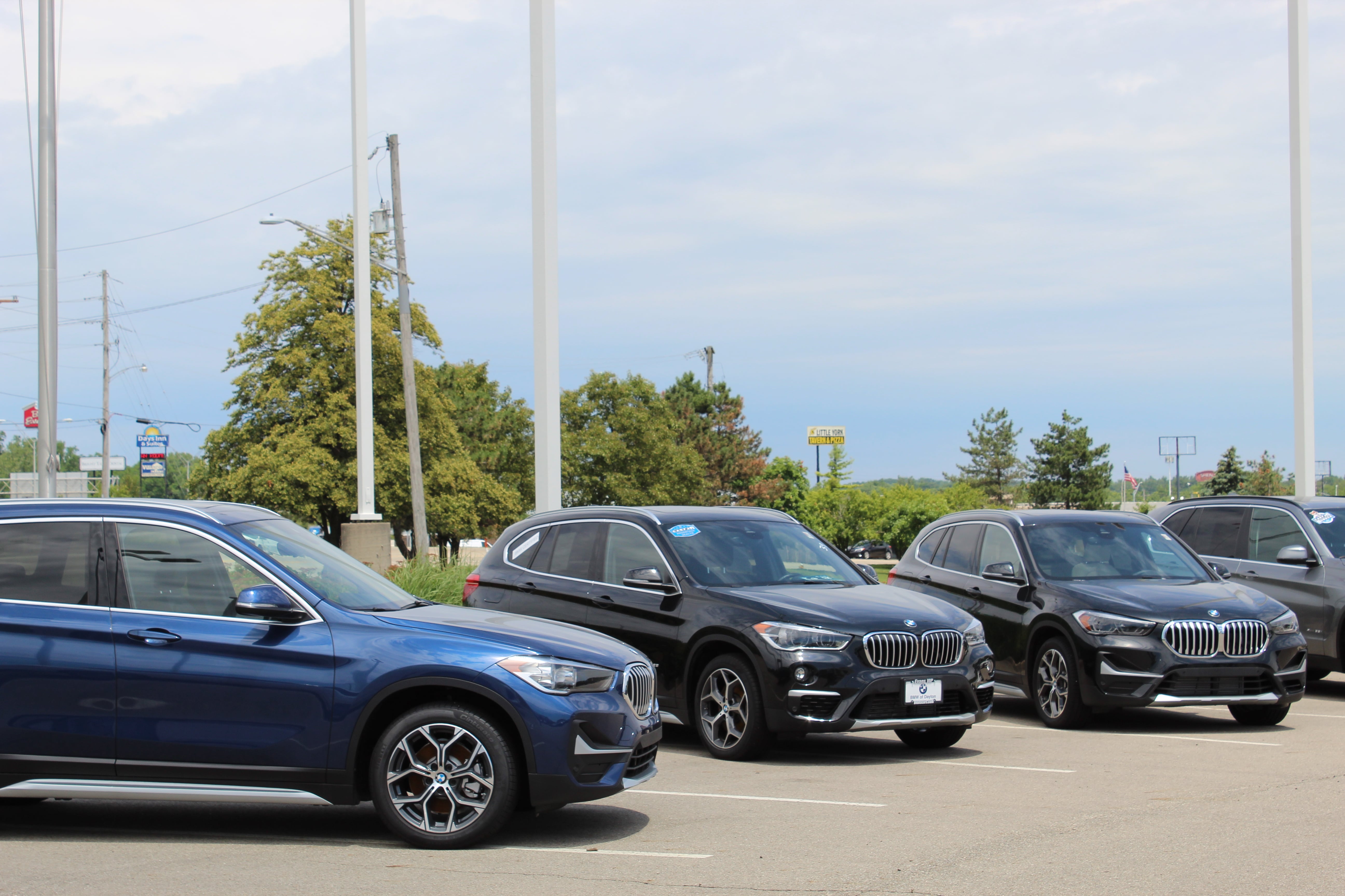 Line of preowned cars in Dayton, OH